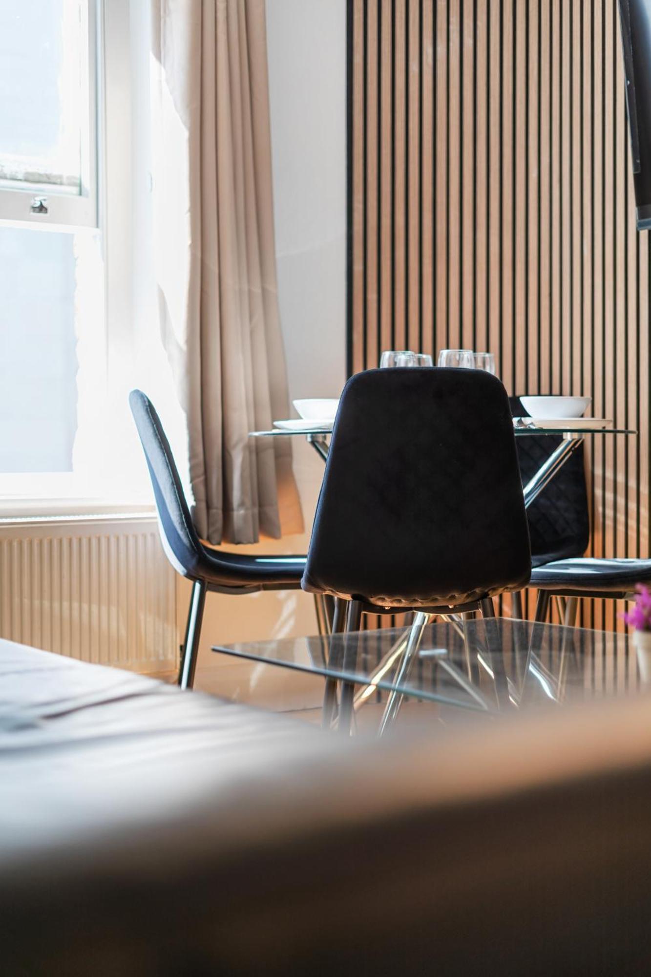 Stylish & Bright In The Heart Of Soho Unbeatable Location Wd8 * Londra